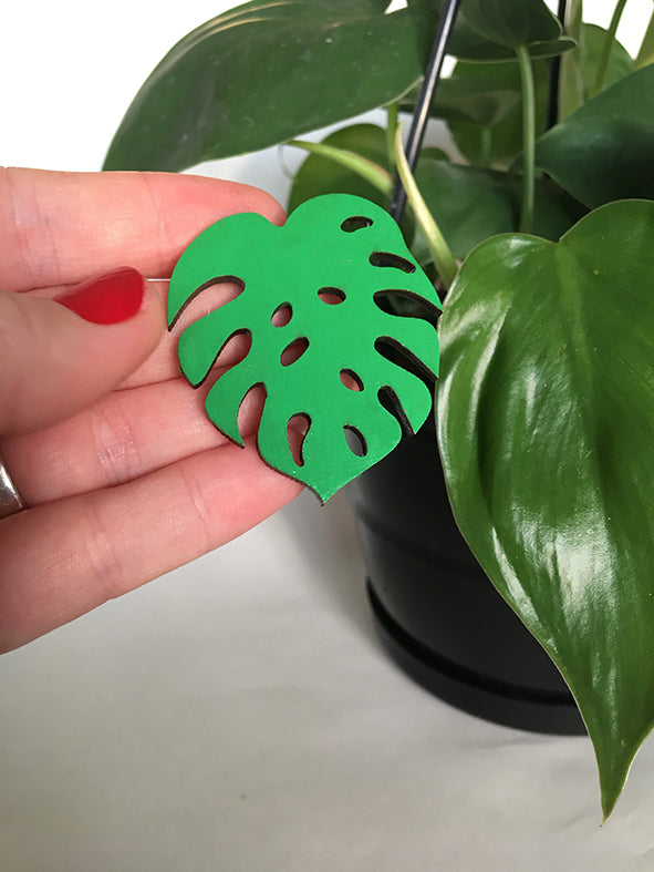 Monstera Badge